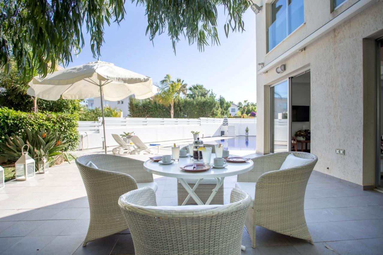 Villa Hibiscus Protaras Eksteriør bilde
