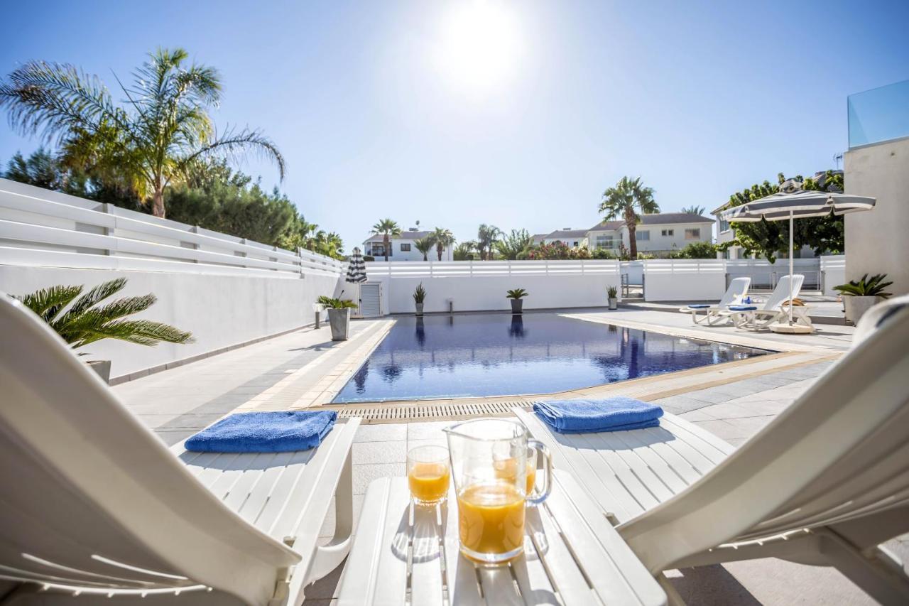 Villa Hibiscus Protaras Eksteriør bilde